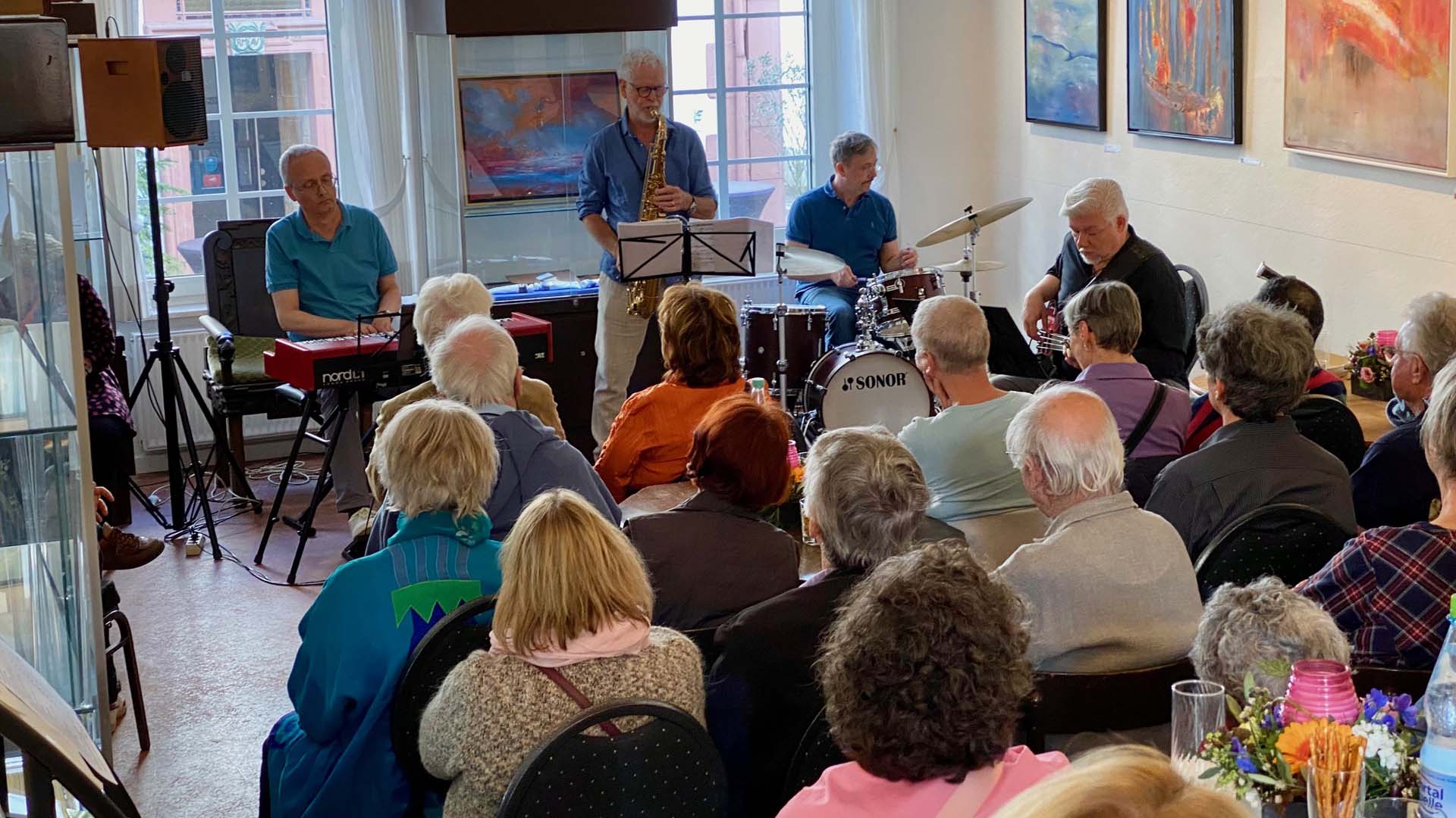 Jazz trifft Kunst im alten Rathaus: Ein gelungener Auftakt zur Oberwinterer Kulturwoche