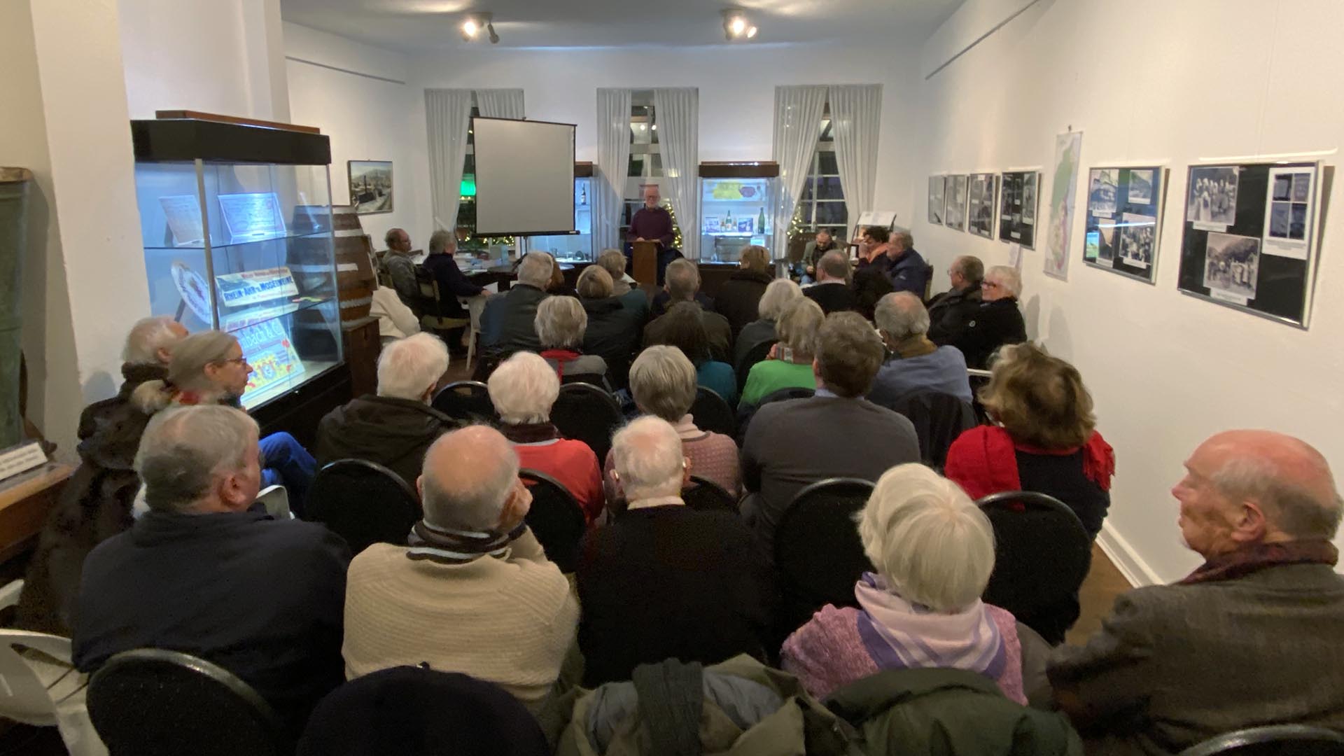 Rathausverein Oberwinter - Buchpräsentation &quot;Winzer, Wein und harte Arbeit&quot;